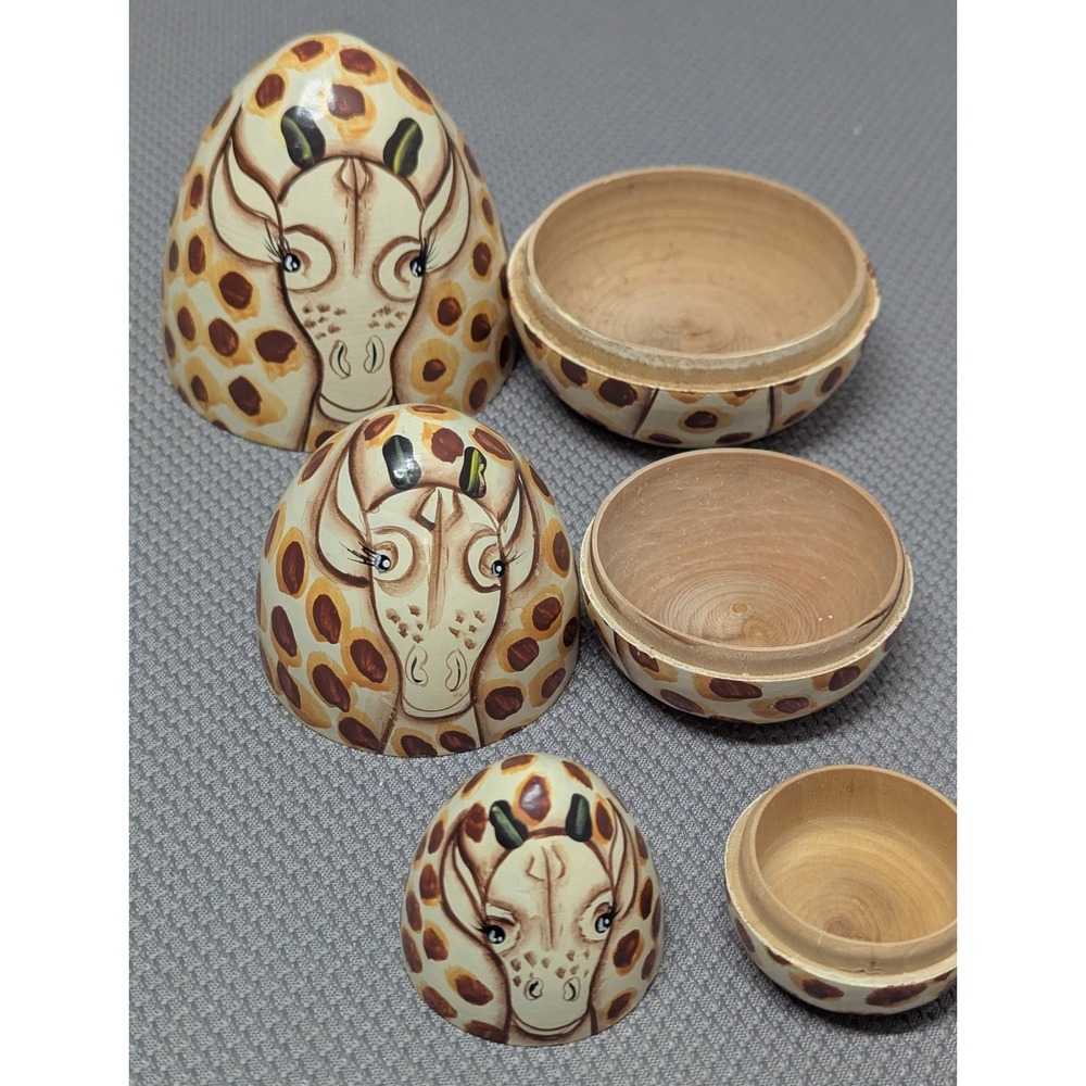 VTG Hand Painted Wooden Giraffe Nesting Eggs Set of 3 Matryoshka Style Decor